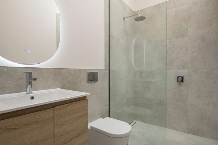 25 Bay End Rarangi_16