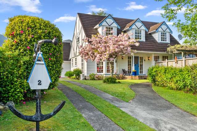 Charming Family Home, Prime Location