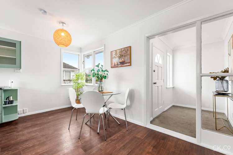 57 Longfellow Street Trentham_11