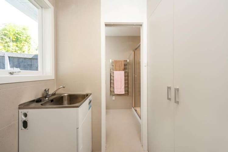 4/10A Maclaurin Street Blockhouse Bay_5