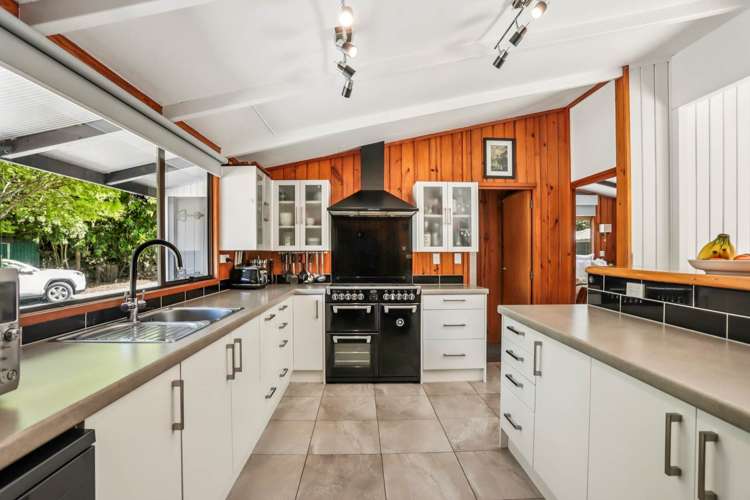 23-25 Mountain Road Henderson Valley_11