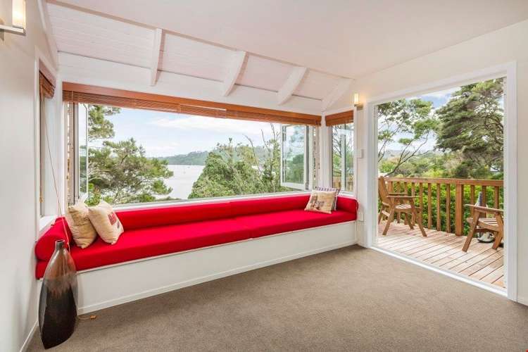 28 Oruamo Place Beach Haven_11