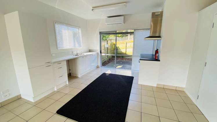 592h Whangaparaoa Road Stanmore Bay_10
