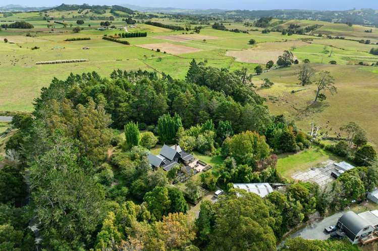 305 Whananaki North Road_0