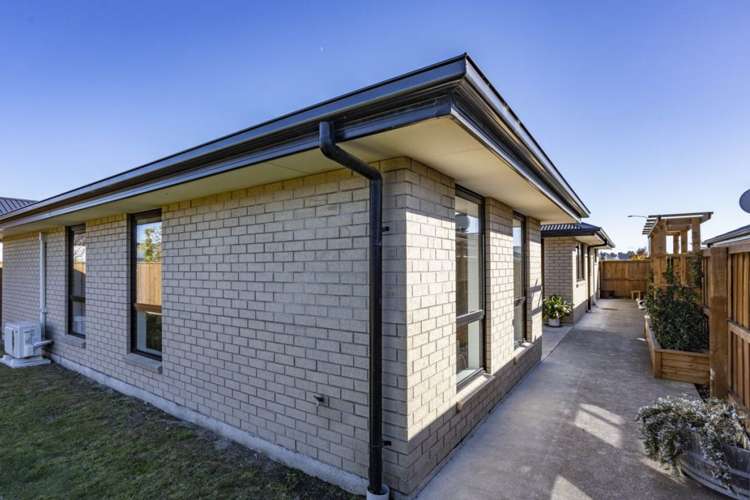 14 Northmoor Boulevard Rolleston_23