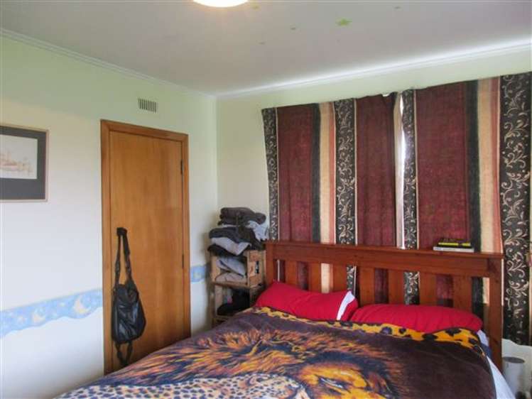 15 Kennard Crescent Karitane_10