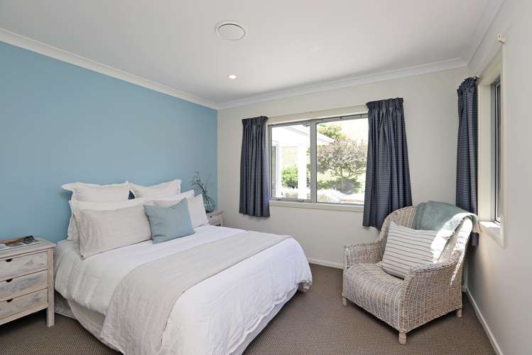 143 Kent Terrace Taradale_11