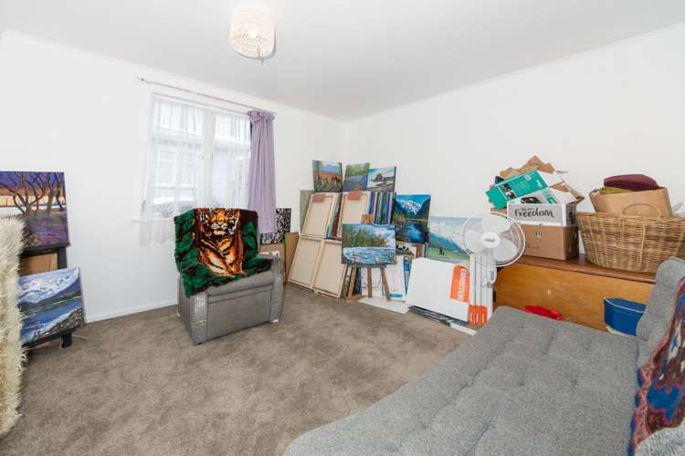 18 Islington Avenue New Lynn_9