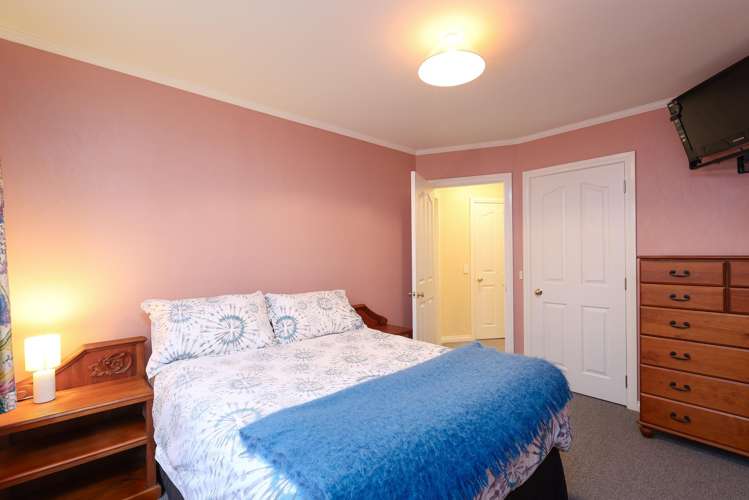 11 Idesia Grove Richmond_12