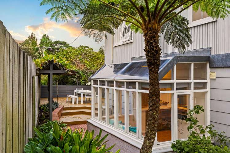 16 Awhiorangi Promenade Swanson_6