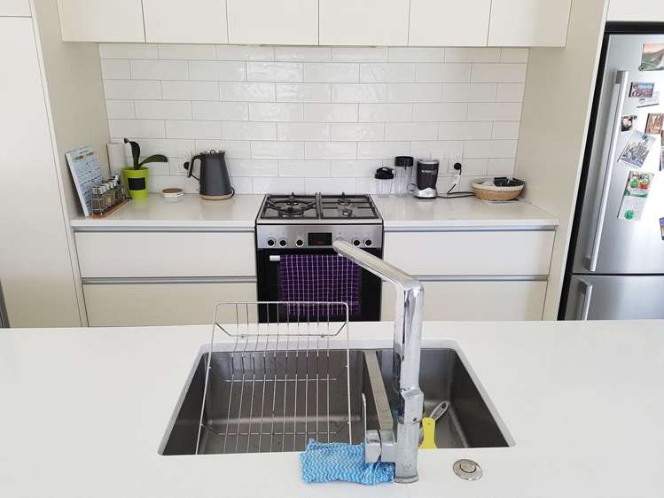 11 Henrietta Maxwell Grove Wainuiomata_8