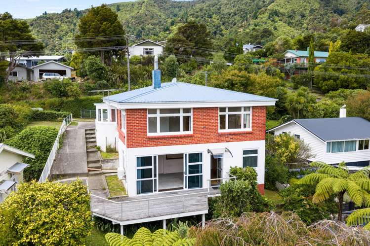 15 Taranaki Street Picton_0
