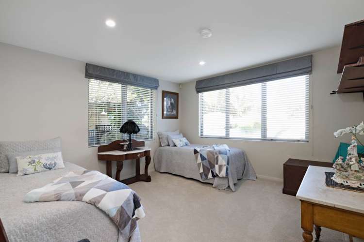 1/20 Pillans Road Otumoetai_12