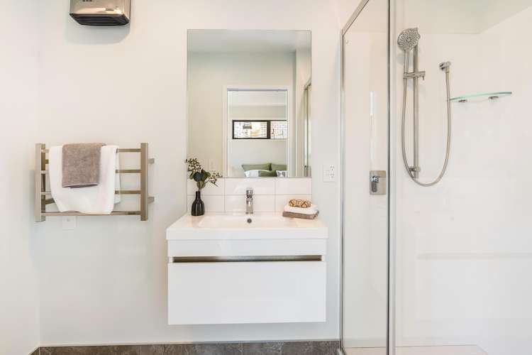 4 Manaakitia Road Paerata_32