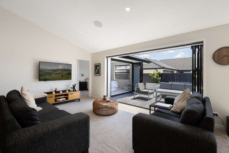 76 Puhirake Crescent Pyes Pa_9