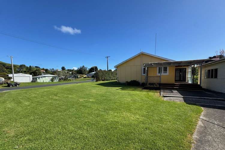 1059 Pouewe Street Kawhia_23