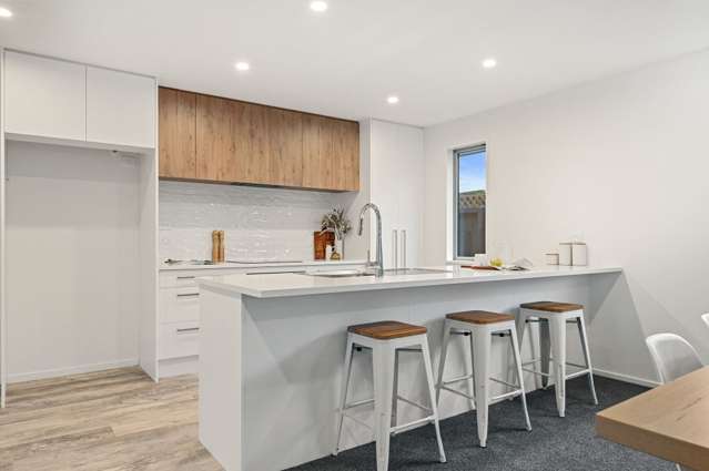 2/81 King Street Rangiora_1
