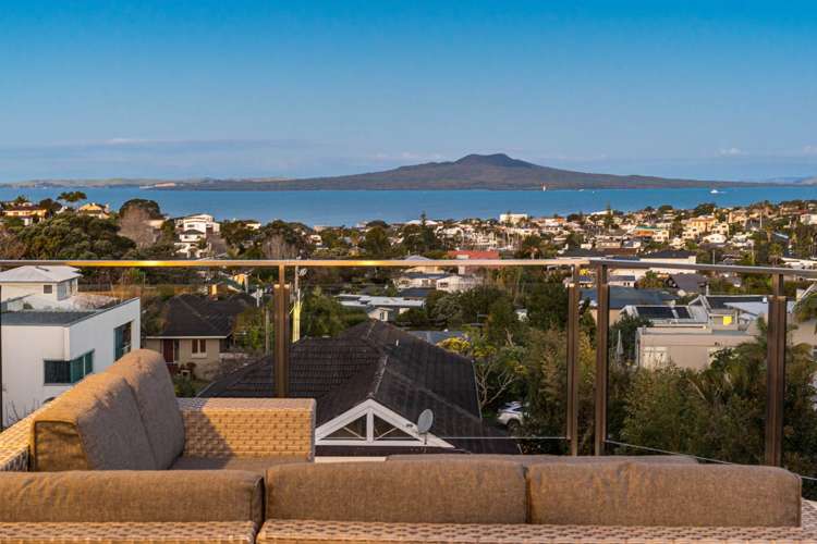 125a East Coast Road Castor Bay_1