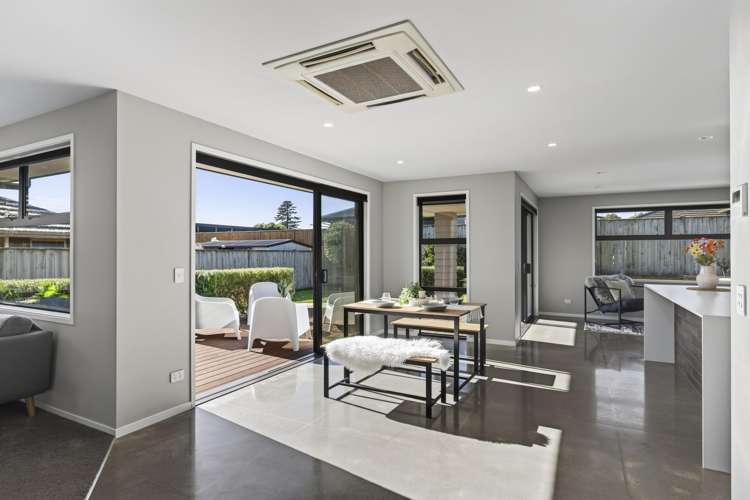 10 Masters Lane Waitara_12