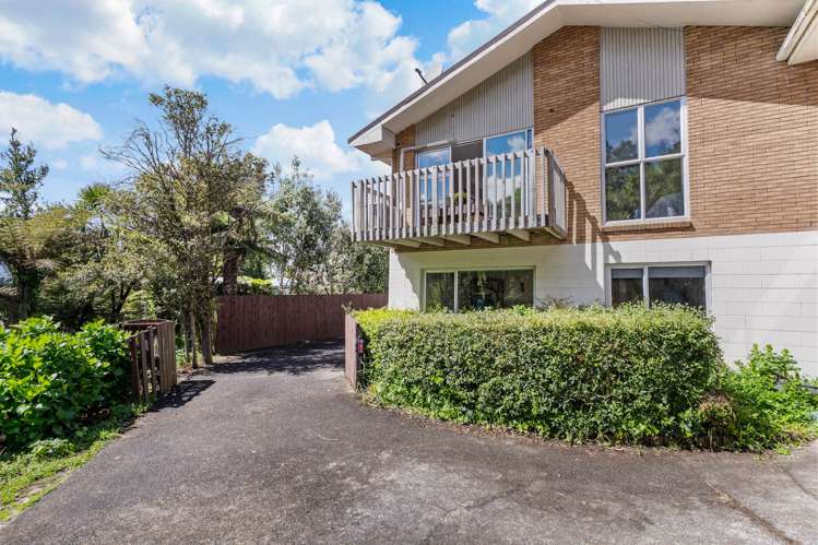 2/42 Eastglen Road Glen Eden_16