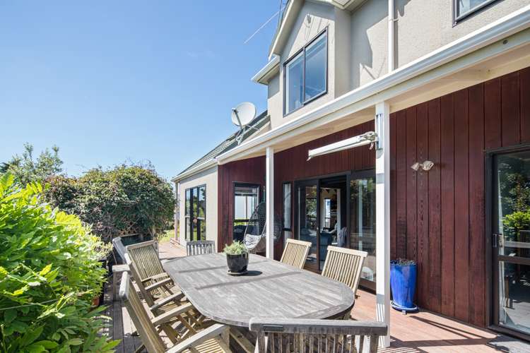 21 Signallers Grove Strathmore Park_10