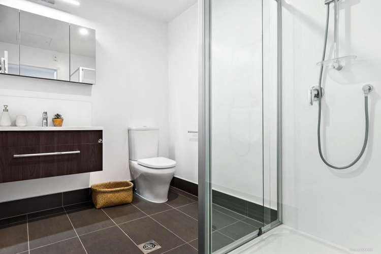 12/2 Tahuhu Road Mount Wellington_6