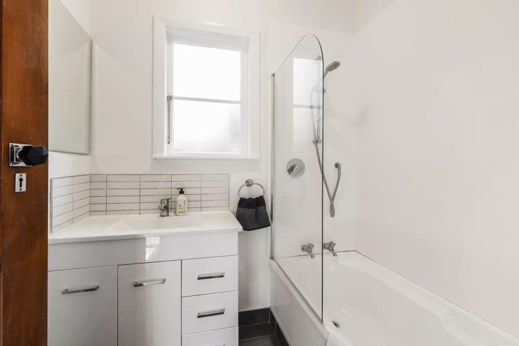 19 Bankot Crescent Ngaio_12