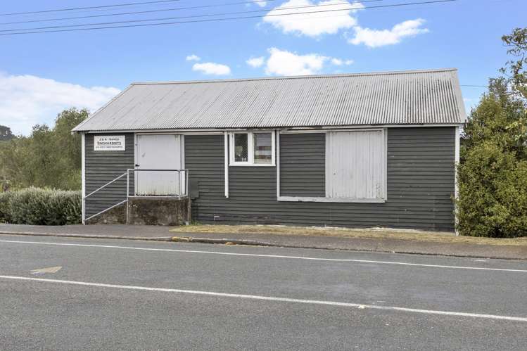 551-561 West Coast Road Oratia_9