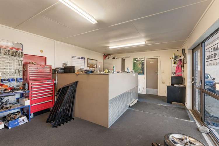 99 Birch Avenue Judea_14