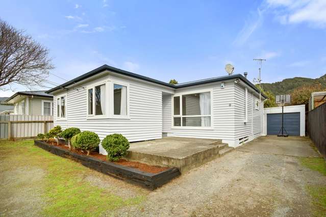 Charming Family Home!