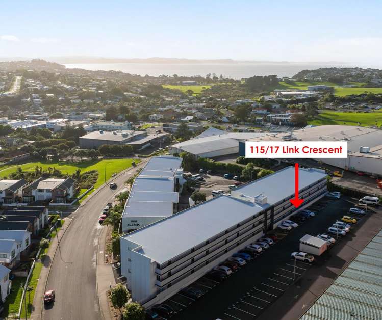 Apt 115/17 Link Crescent Stanmore Bay_16