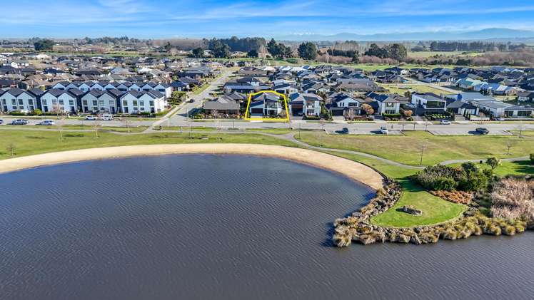 33 Lakeside Drive Pegasus_19