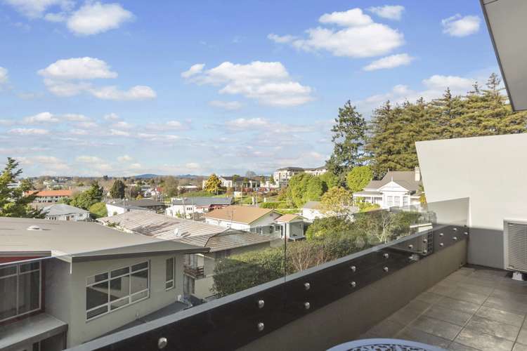 3/21 Ruakiwi Road Hamilton Lake_15