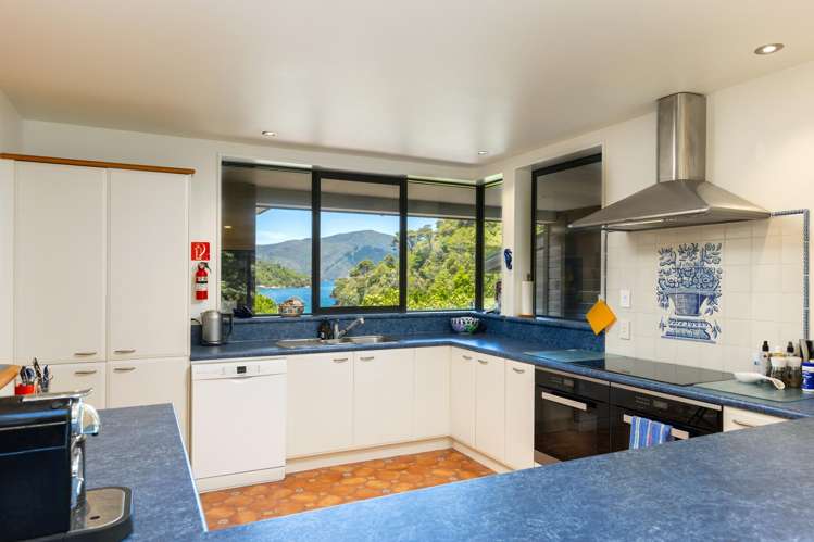 - Ruakaka Bay Marlborough Sounds_12