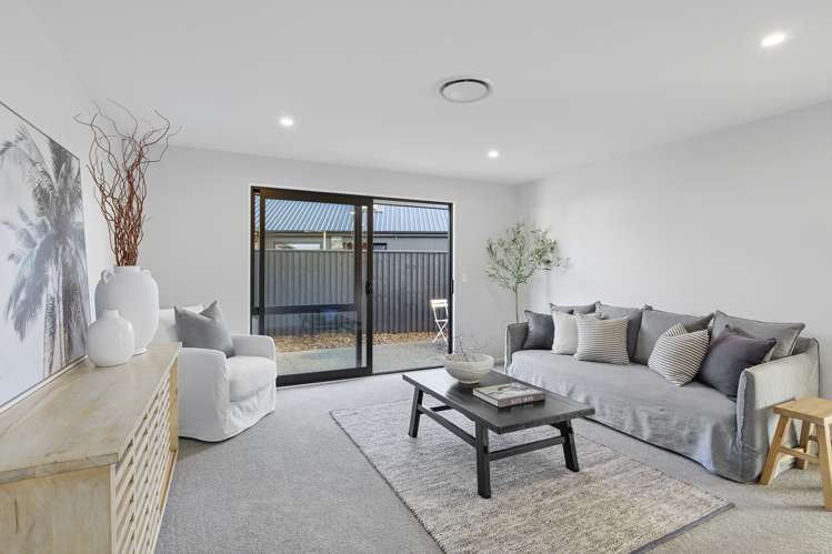 41 Candlesticks Crescent Lincoln_12