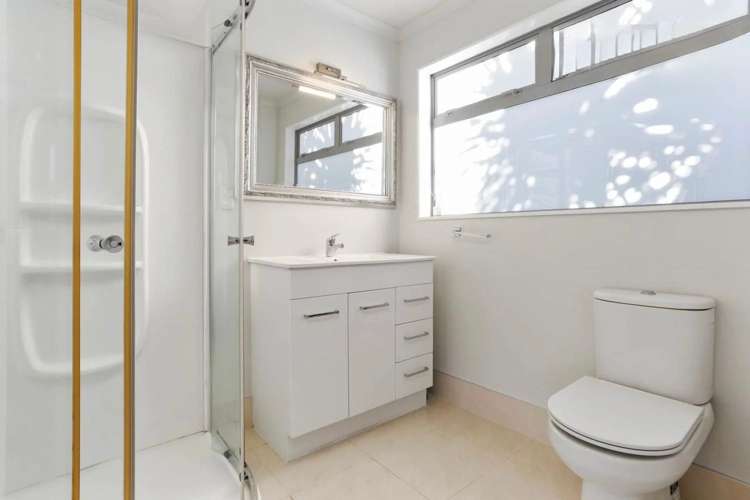 11 Burwood Terrace Gulf Harbour_13