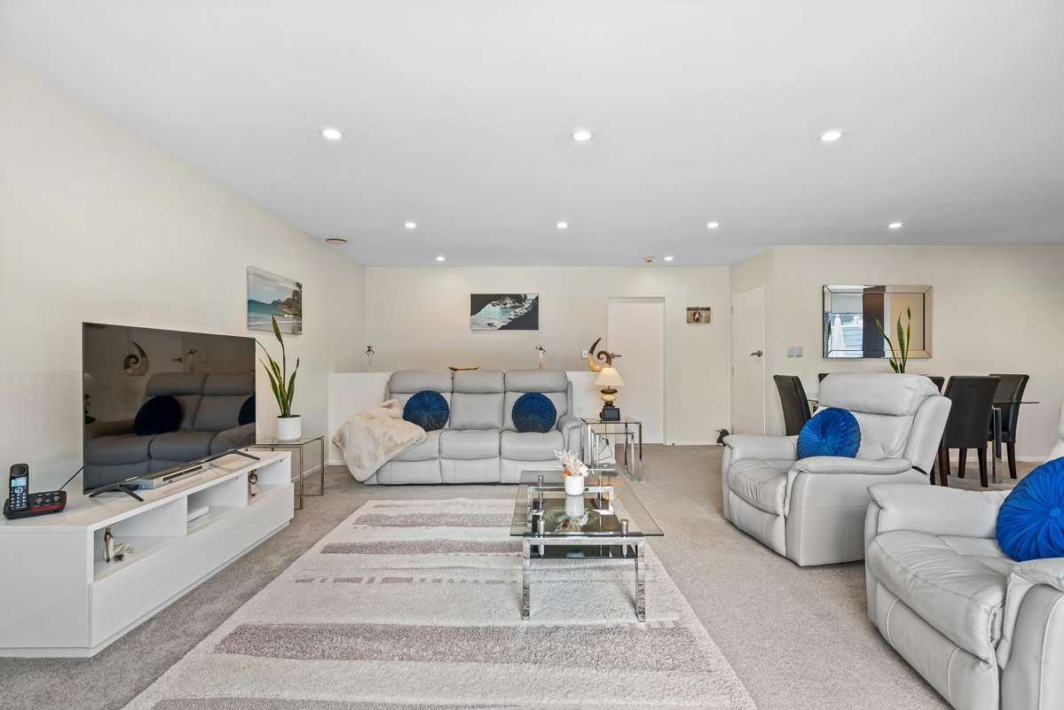 32 Pebble Beach Boulevard_1