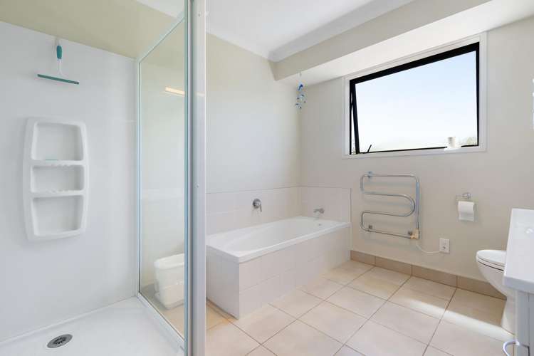 4 Protea Drive Cable Bay_18