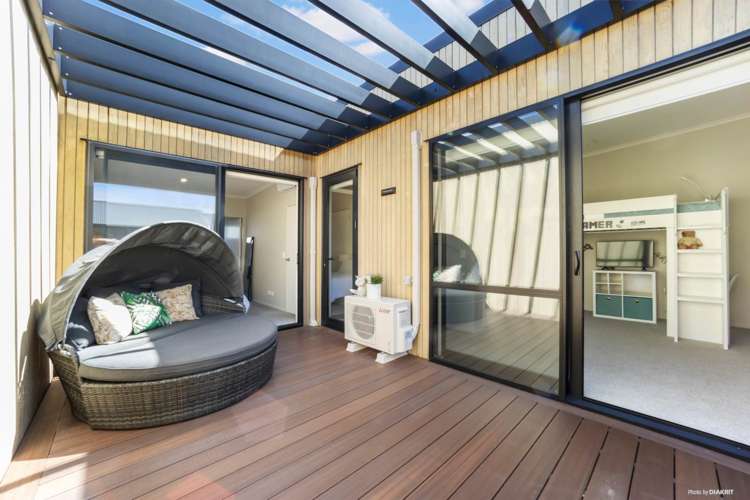 8 Kerewhenua Crescent Hobsonville_1