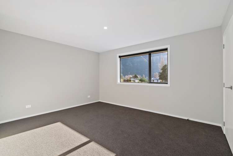 6 Lakefield Close Kingston_13