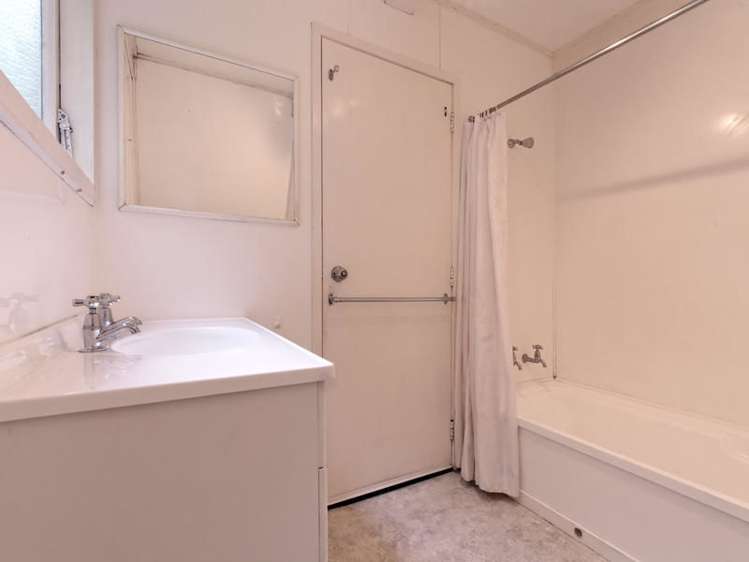 24 Cornwall Street Te Atatu South_12