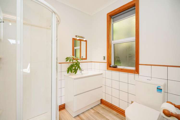 4 Spence Avenue Otatara_22