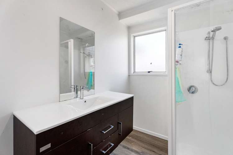 210 Wordsworth Road Clendon Park_8