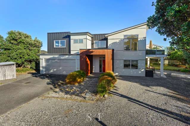 155 Field Way, Waikanae Beach