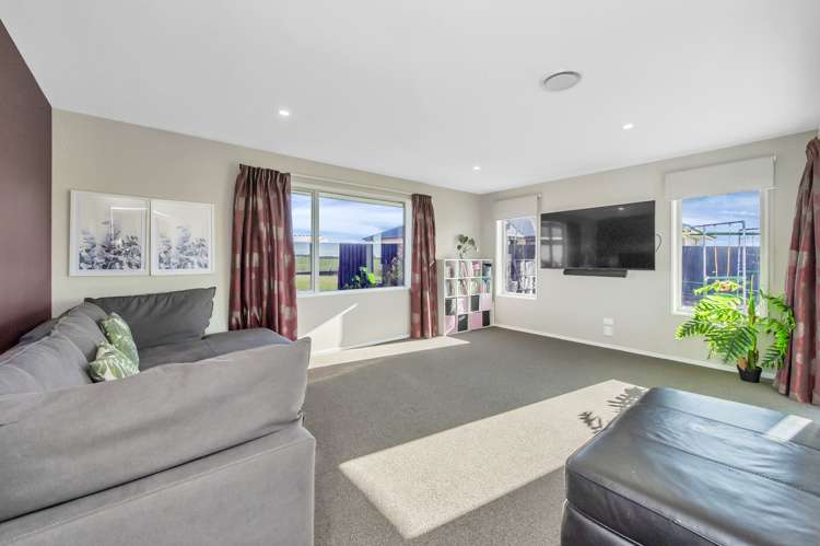 9 Dundee Close Darfield_14