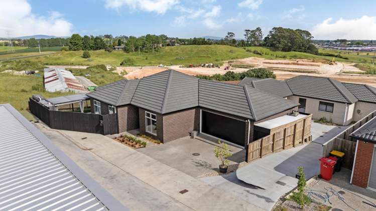 56 Scenic Rise Rototuna North_12