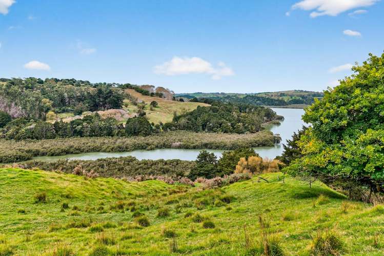 102B James Road Maungaturoto_17