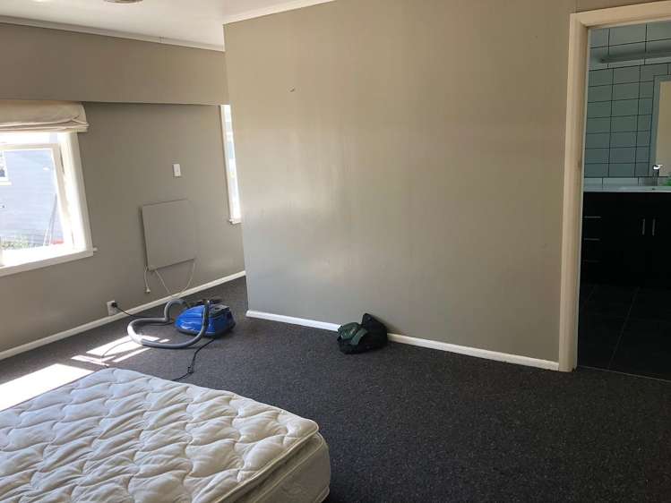 427 High Street South Carterton_7