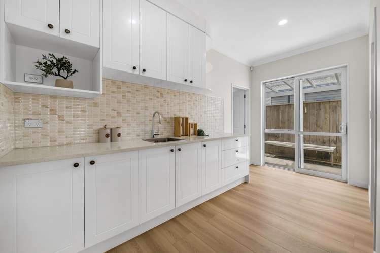 73 Rosewell Crescent Flat Bush_10