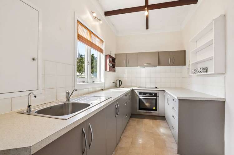 1706 Great North Road Avondale_1